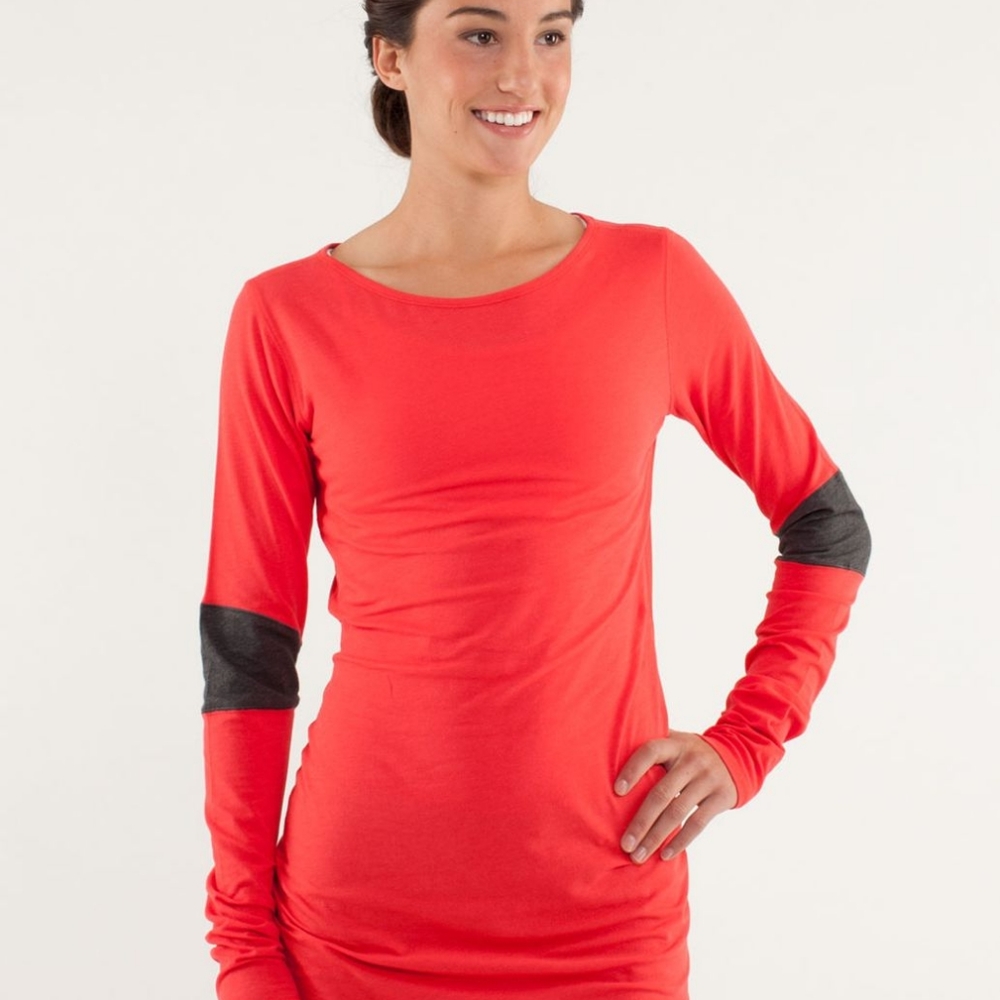 Lululemon Devotion Long Sleeve Tee size 8